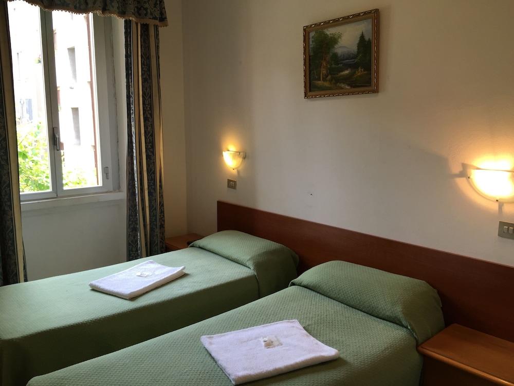 Hotel Adelchi Milaan Buitenkant foto