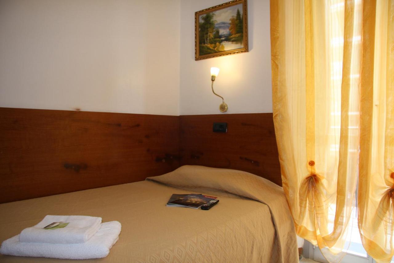 Hotel Adelchi Milaan Buitenkant foto